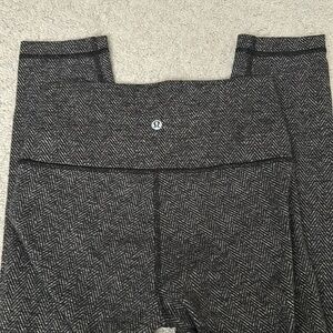 Lululemon pants, black/grey chevron, size 4